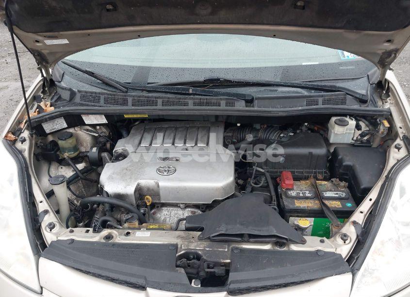 Photo 10 of 2007 Toyota Sienna XLE (VIN 5TDBK22CX7S008099)