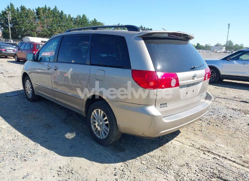 Photo 3 of 2008 Toyota Sienna LE (VIN 5TDBK23C58S014618)