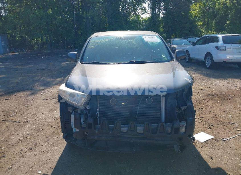 Photo 12 of 2011 Toyota Highlander BASE V6 (VIN 5TDBK3EH0BS057382)