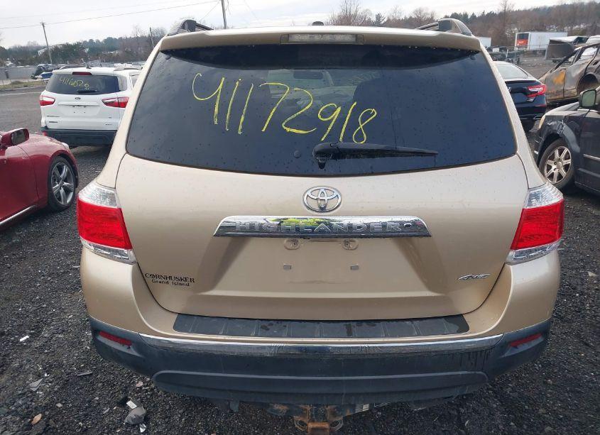 Photo 16 of 2011 Toyota Highlander SE (VIN 5TDBK3EH0BS057950)