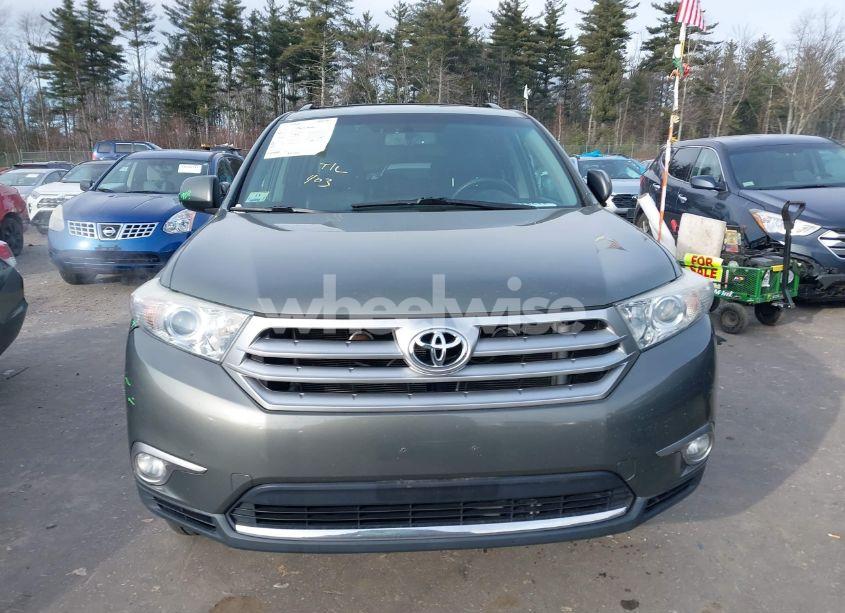 Photo 12 of 2011 Toyota Highlander SE V6 (VIN 5TDBK3EH0BS065899)