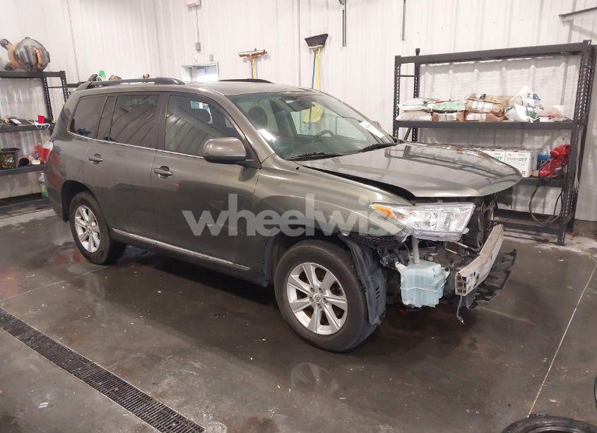 2011 Toyota Highlander SE V6 (VIN 5TDBK3EH0BS073467) main photo