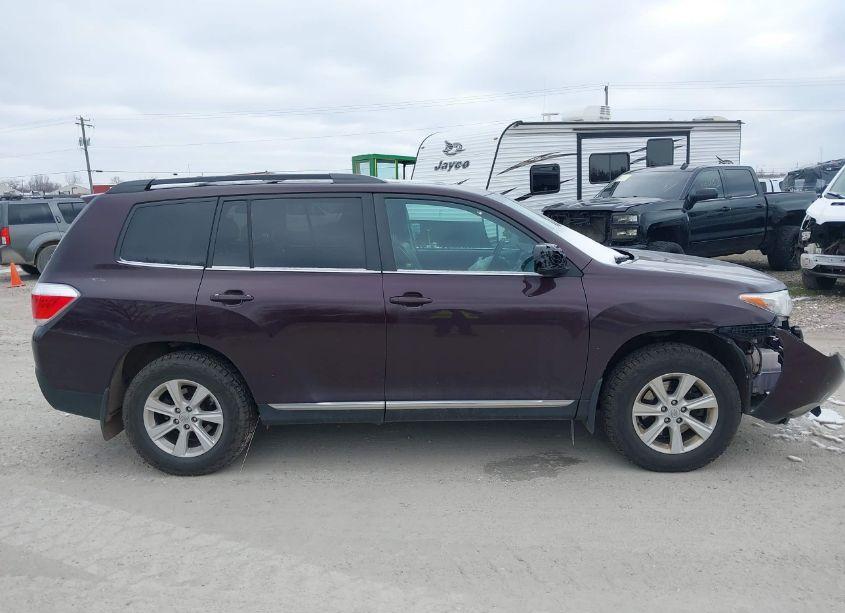 Photo 13 of 2013 Toyota Highlander SE V6 (VIN 5TDBK3EH0DS272912)