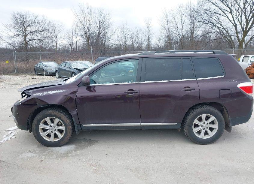 Photo 14 of 2013 Toyota Highlander SE V6 (VIN 5TDBK3EH0DS272912)