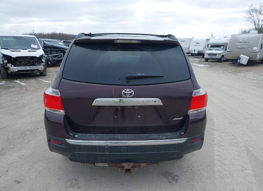 Photo 16 of 2013 Toyota Highlander SE V6 (VIN 5TDBK3EH0DS272912)