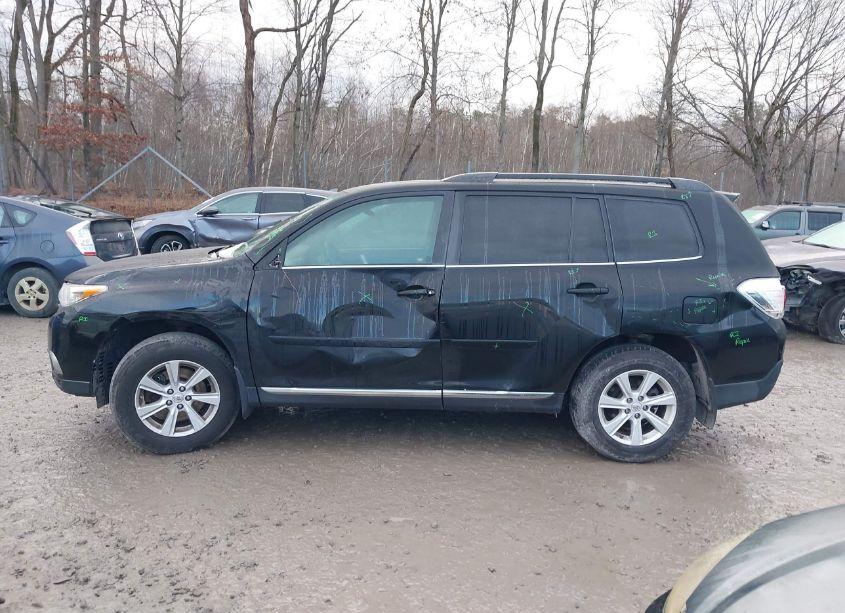 Photo 14 of 2012 Toyota Highlander SE V6 (VIN 5TDBK3EH1CS097942)