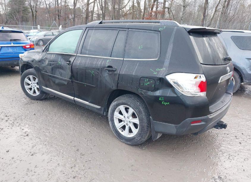 Photo 3 of 2012 Toyota Highlander SE V6 (VIN 5TDBK3EH1CS097942)