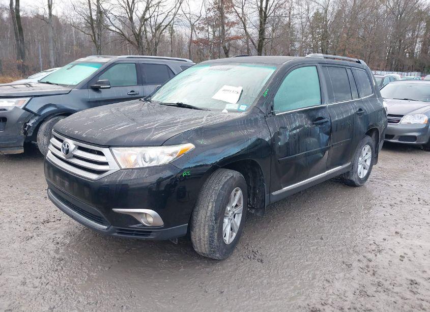 Photo 6 of 2012 Toyota Highlander SE V6 (VIN 5TDBK3EH1CS097942)