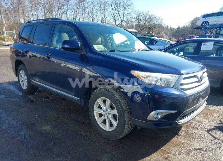 2012 Toyota Highlander SE V6 (VIN 5TDBK3EH1CS108146) main photo