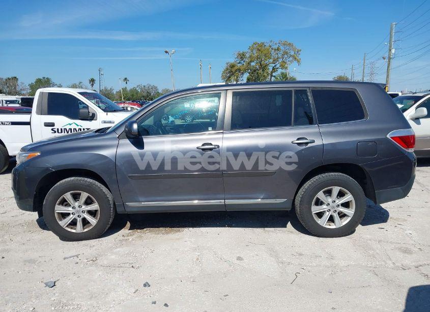 Photo 14 of 2012 Toyota Highlander BASE V6 (VIN 5TDBK3EH1CS160960)