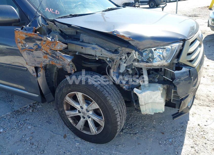Photo 6 of 2012 Toyota Highlander BASE V6 (VIN 5TDBK3EH1CS160960)