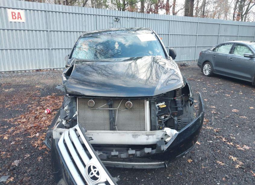 Photo 13 of 2013 Toyota Highlander BASE V6 (VIN 5TDBK3EH1DS212671)