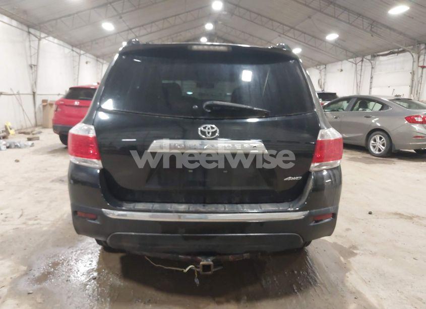 Photo 16 of 2013 Toyota Highlander PLUS/SE (VIN 5TDBK3EH1DS247999)