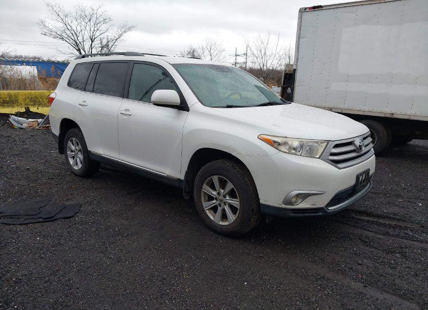 2011 Toyota Highlander SE (VIN 5TDBK3EH2BS060705) main photo