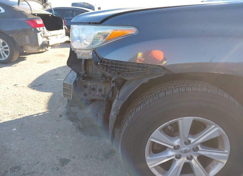 Photo 17 of 2012 Toyota Highlander SE V6 (VIN 5TDBK3EH2CS109001)