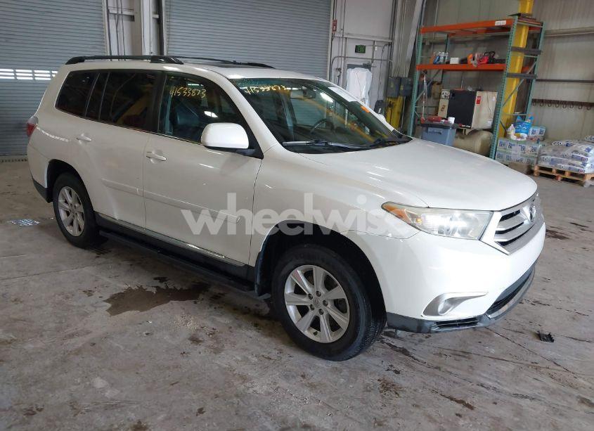 2012 Toyota Highlander SE V6 (VIN 5TDBK3EH2CS162474) main photo