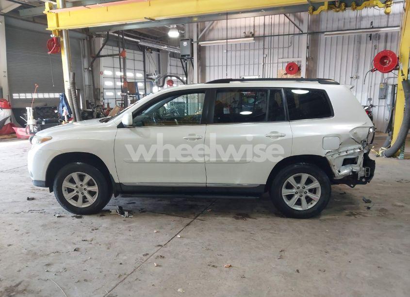 Photo 15 of 2012 Toyota Highlander SE V6 (VIN 5TDBK3EH2CS162474)