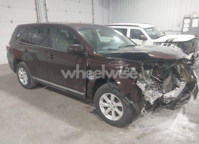 2013 Toyota Highlander BASE V6 (VIN 5TDBK3EH2DS265394) main photo