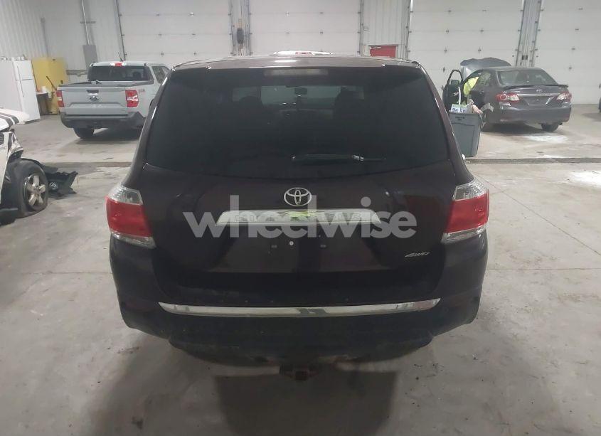 Photo 16 of 2013 Toyota Highlander BASE V6 (VIN 5TDBK3EH2DS265394)