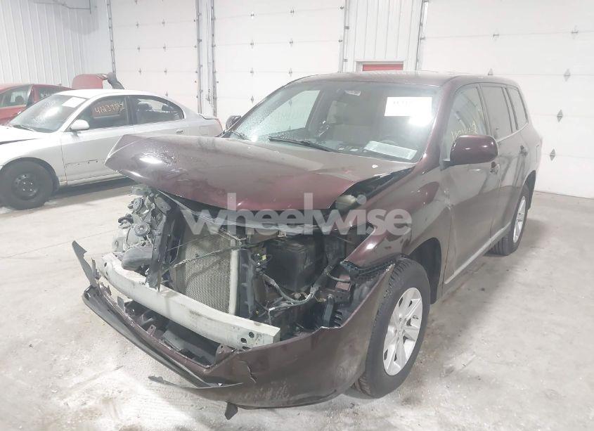 Photo 6 of 2013 Toyota Highlander BASE V6 (VIN 5TDBK3EH2DS265394)