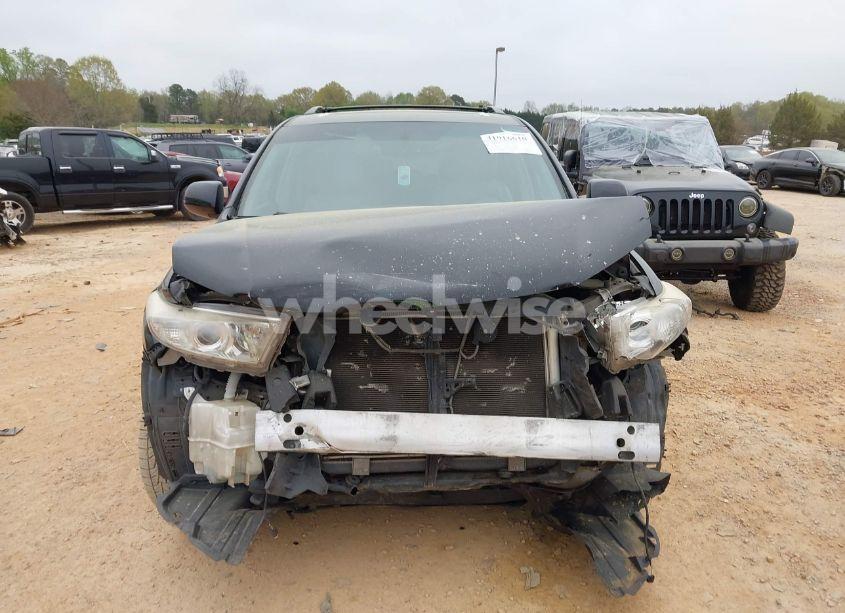 Photo 12 of 2011 Toyota Highlander SE V6 (VIN 5TDBK3EH3BS081417)