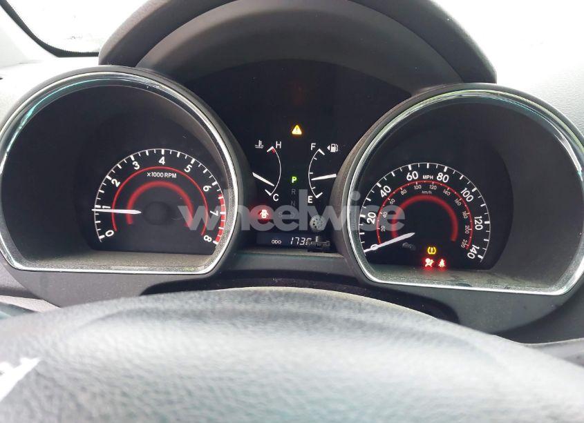 Photo 7 of 2011 Toyota Highlander SE V6 (VIN 5TDBK3EH3BS081417)