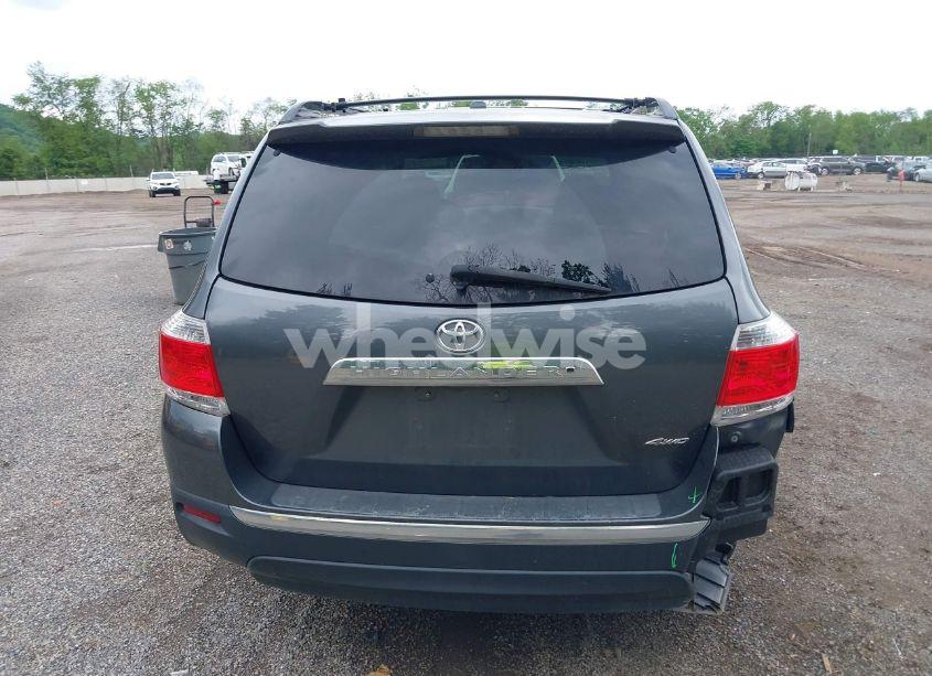 Photo 16 of 2011 Toyota Highlander SE V6 (VIN 5TDBK3EH3BS085242)