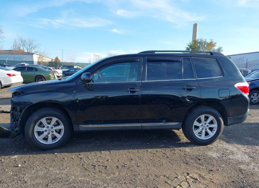 Photo 14 of 2012 Toyota Highlander SE V6 (VIN 5TDBK3EH3CS097344)