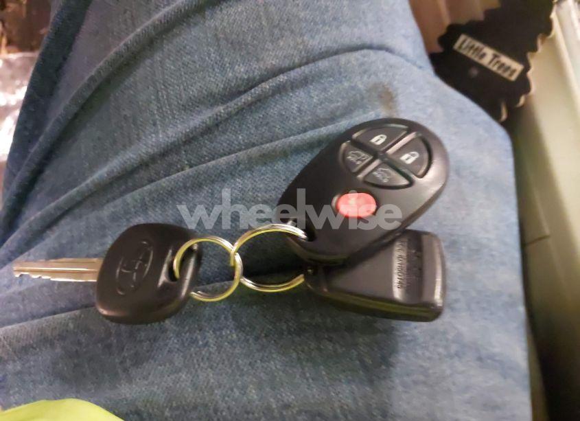 Photo 11 of 2012 Toyota Highlander SE V6 (VIN 5TDBK3EH3CS107015)