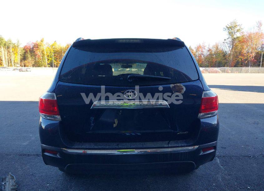 Photo 17 of 2012 Toyota Highlander SE V6 (VIN 5TDBK3EH3CS116331)