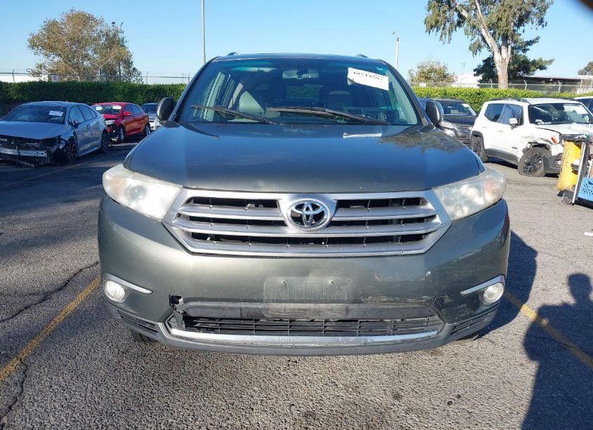 Photo 12 of 2012 Toyota Highlander SE V6 (VIN 5TDBK3EH3CS123487)