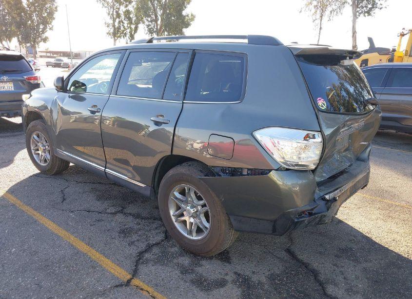 Photo 3 of 2012 Toyota Highlander SE V6 (VIN 5TDBK3EH3CS123487)