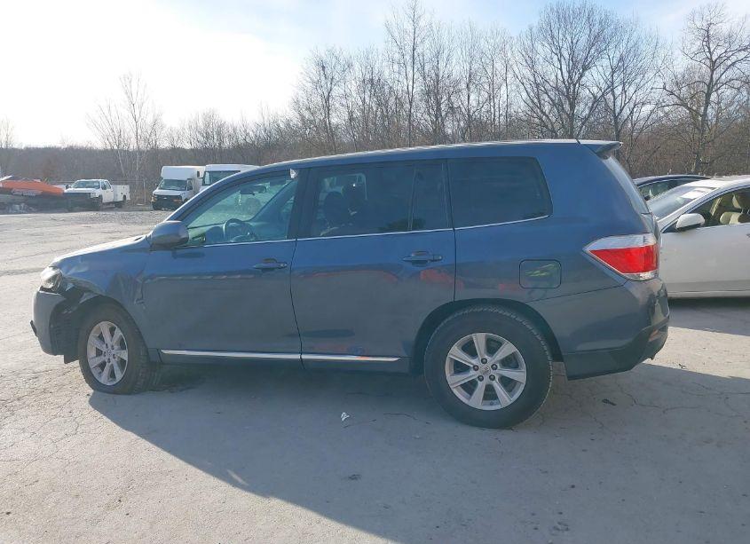 Photo 15 of 2013 Toyota Highlander BASE V6 (VIN 5TDBK3EH3DS264223)