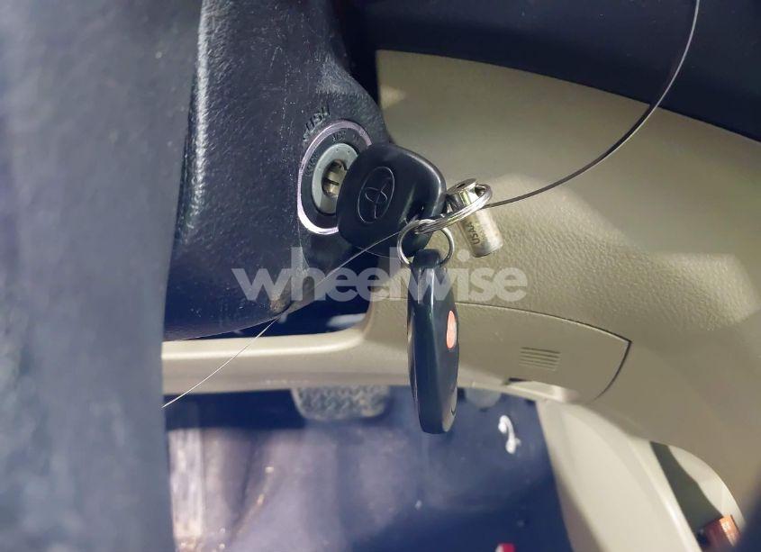 Photo 11 of 2011 Toyota Highlander SE (VIN 5TDBK3EH4BS054937)