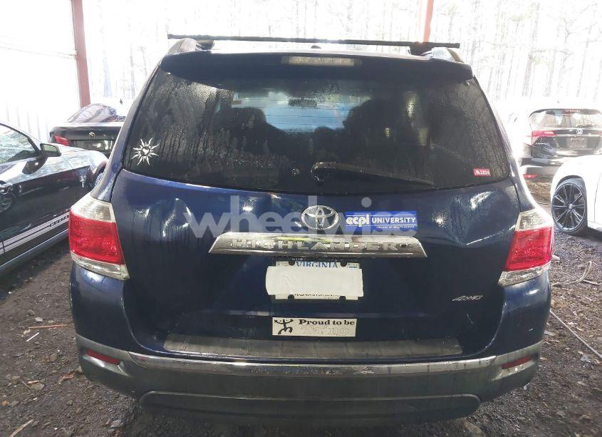 Photo 16 of 2011 Toyota Highlander SE (VIN 5TDBK3EH4BS054937)