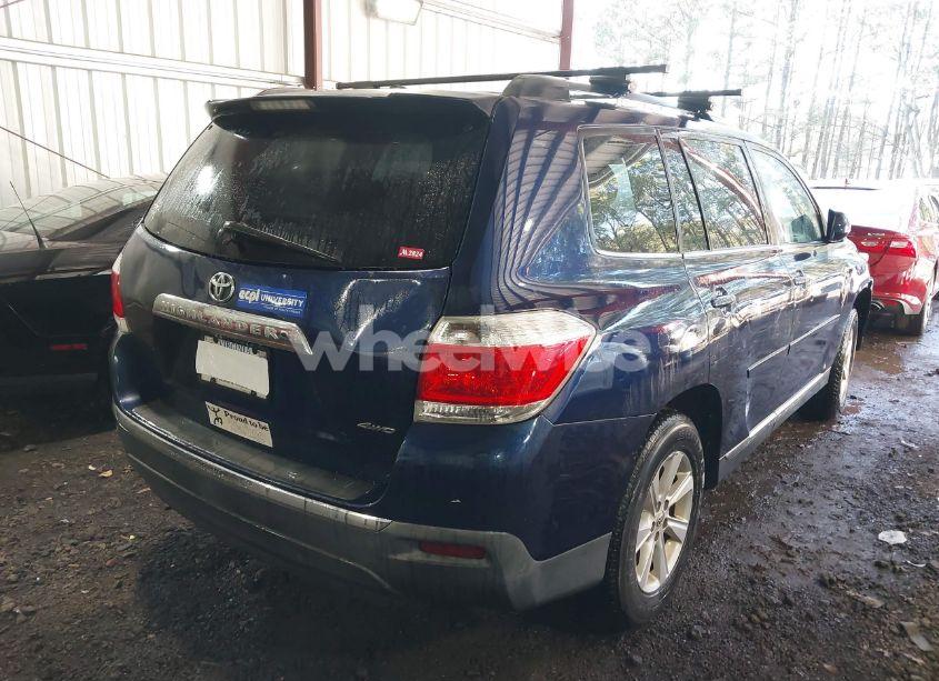 Photo 4 of 2011 Toyota Highlander SE (VIN 5TDBK3EH4BS054937)