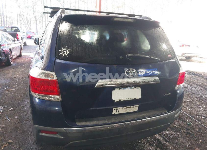 Photo 6 of 2011 Toyota Highlander SE (VIN 5TDBK3EH4BS054937)