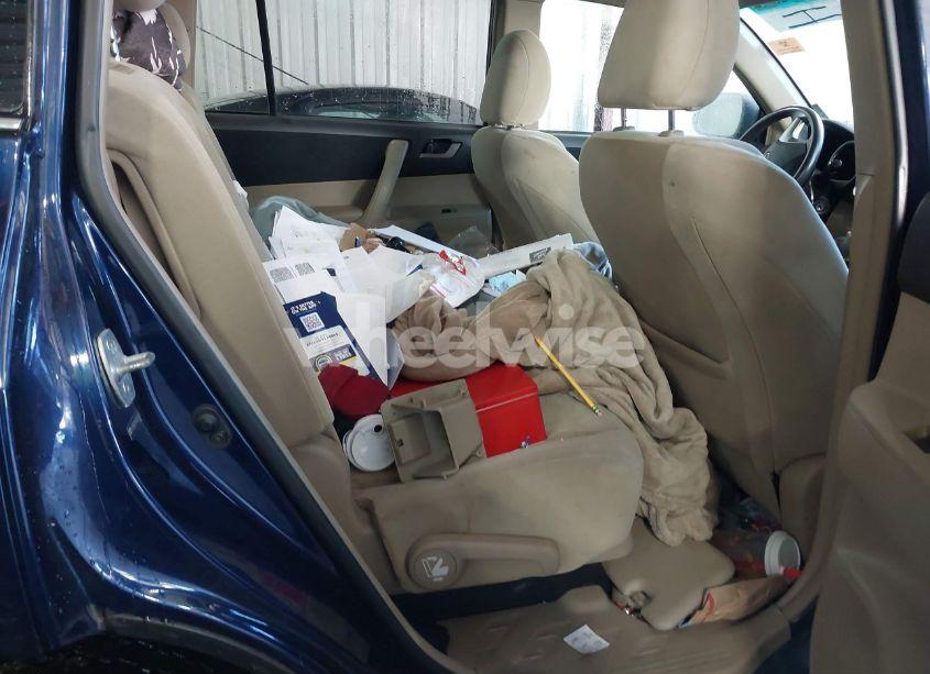 Photo 8 of 2011 Toyota Highlander SE (VIN 5TDBK3EH4BS054937)