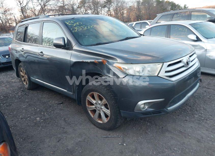 2011 Toyota Highlander SE V6 (VIN 5TDBK3EH4BS078283) main photo