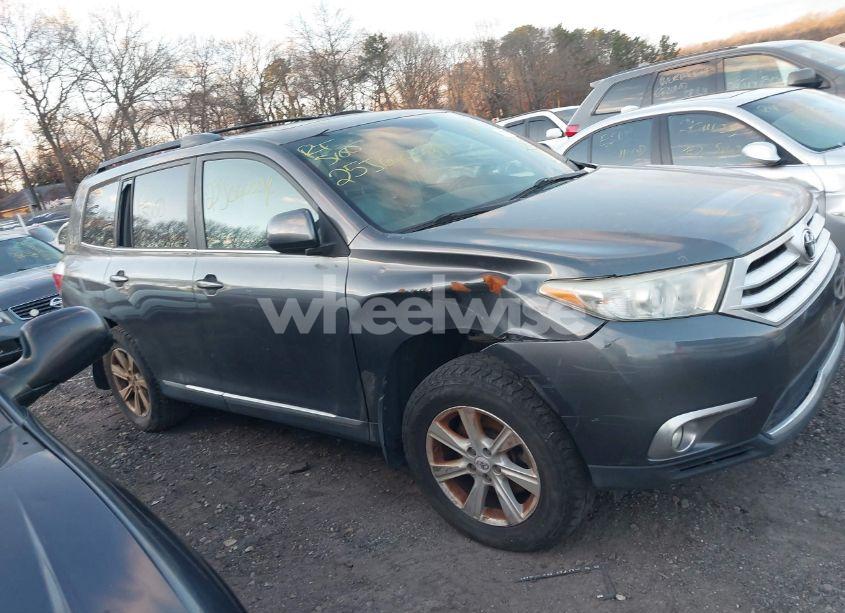 Photo 12 of 2011 Toyota Highlander SE V6 (VIN 5TDBK3EH4BS078283)