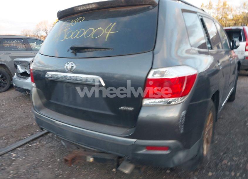 Photo 15 of 2011 Toyota Highlander SE V6 (VIN 5TDBK3EH4BS078283)