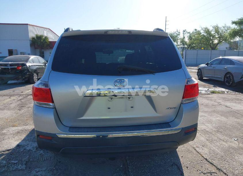 Photo 16 of 2012 Toyota Highlander SE V6 (VIN 5TDBK3EH4CS094615)