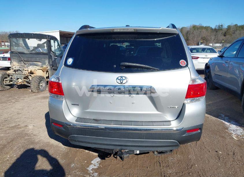 Photo 16 of 2012 Toyota Highlander SE V6 (VIN 5TDBK3EH4CS099796)