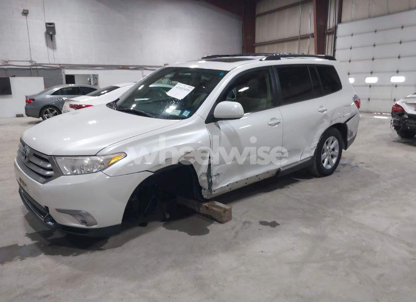 Photo 6 of 2012 Toyota Highlander SE V6 (VIN 5TDBK3EH4CS116807)