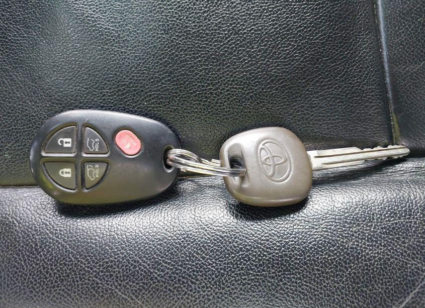 Photo 11 of 2012 Toyota Highlander SE V6 (VIN 5TDBK3EH4CS173234)