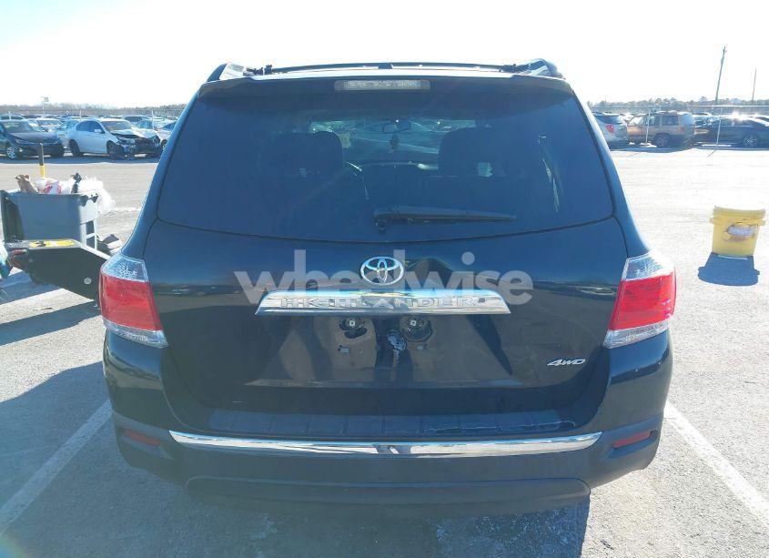 Photo 16 of 2013 Toyota Highlander PLUS/SE (VIN 5TDBK3EH4DS256115)