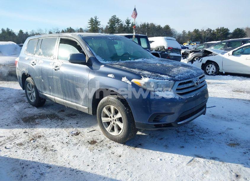 2013 Toyota Highlander BASE V6 (VIN 5TDBK3EH4DS270273) main photo
