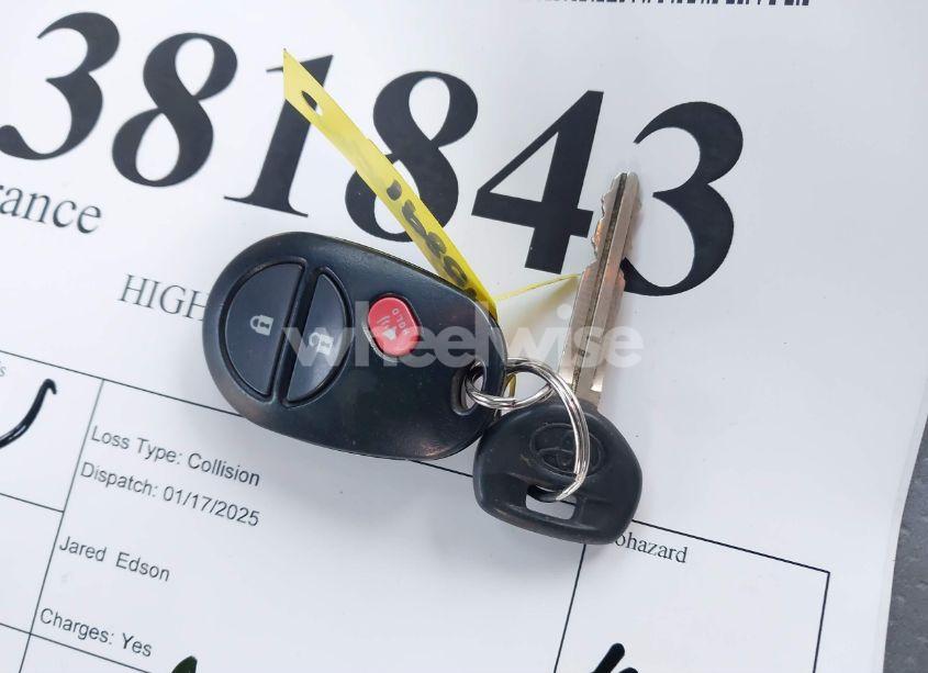 Photo 11 of 2013 Toyota Highlander BASE V6 (VIN 5TDBK3EH4DS270273)