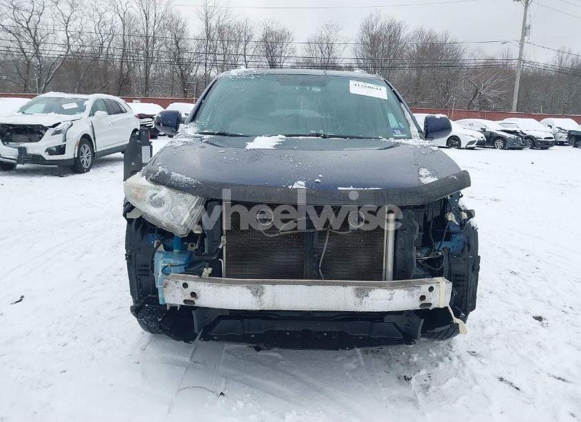 Photo 12 of 2011 Toyota Highlander SE V6 (VIN 5TDBK3EH5BS073612)