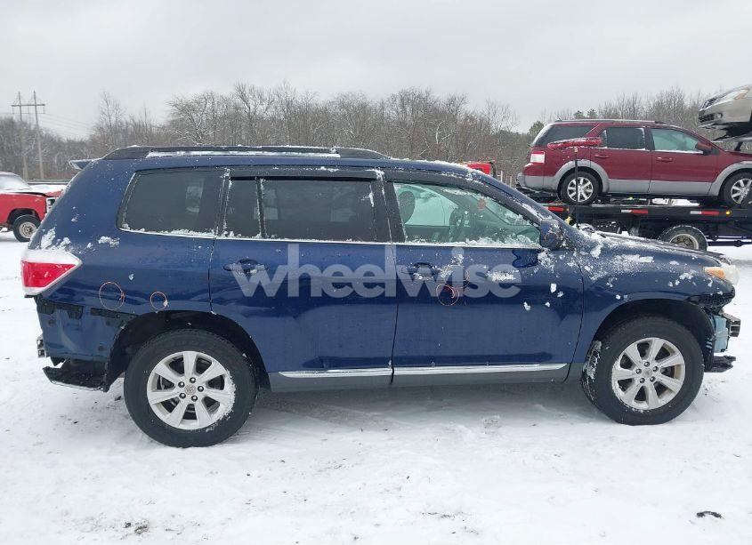 Photo 13 of 2011 Toyota Highlander SE V6 (VIN 5TDBK3EH5BS073612)